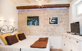 Apartments Laurus